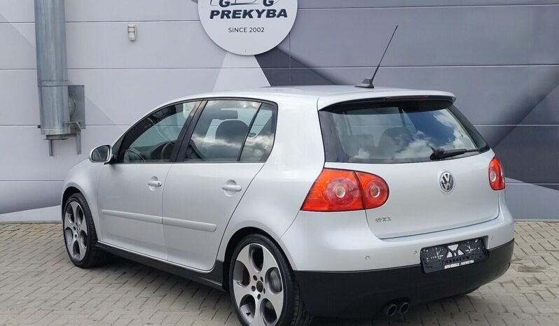 Volkswagen Golf pilnas