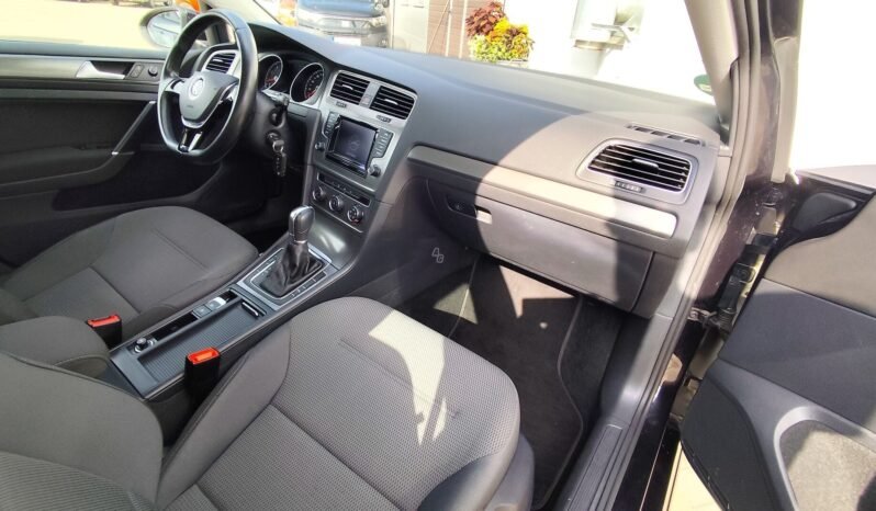 Volkswagen Golf pilnas