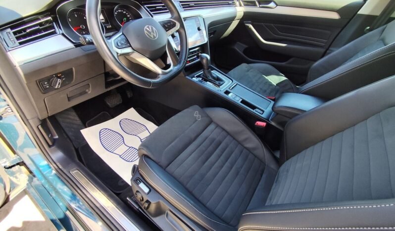 Volkswagen Passat pilnas