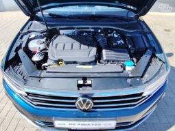 Volkswagen Passat pilnas