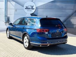Volkswagen Passat pilnas