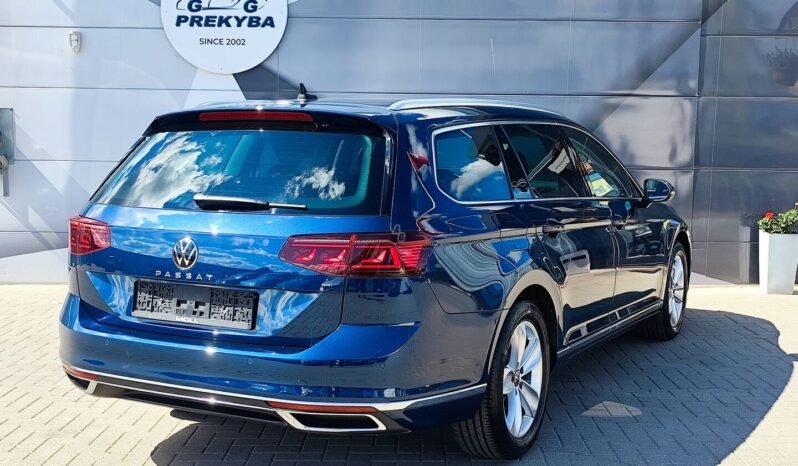 Volkswagen Passat pilnas