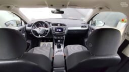 Volkswagen Tiguan pilnas