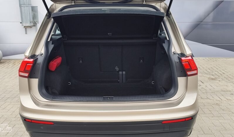 Volkswagen Tiguan pilnas