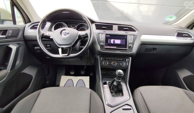 Volkswagen Tiguan pilnas