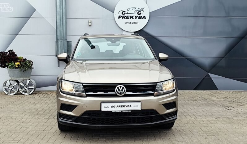 Volkswagen Tiguan pilnas