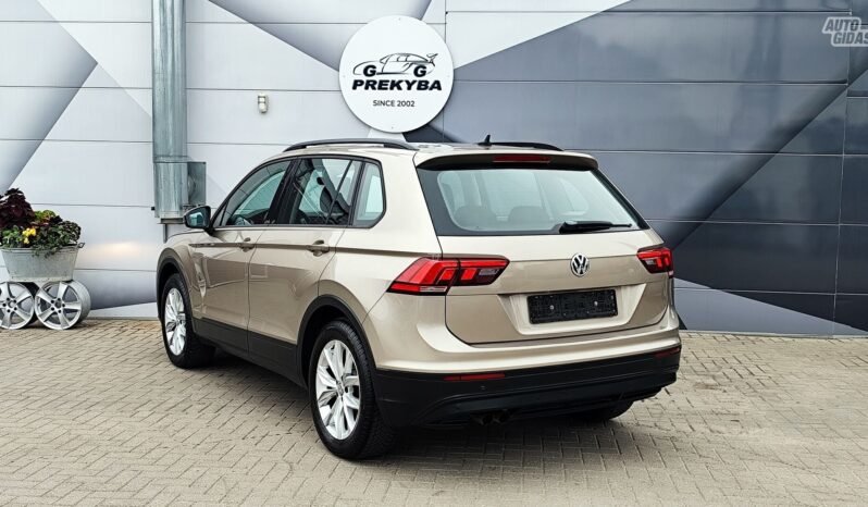 Volkswagen Tiguan pilnas