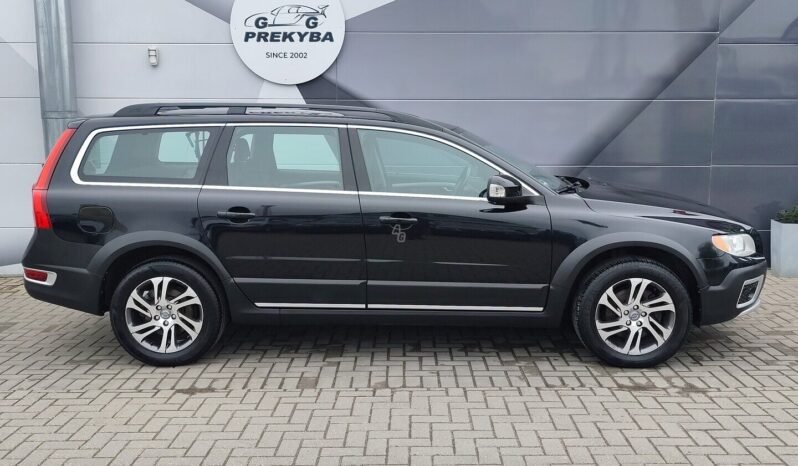 Volvo XC70 pilnas