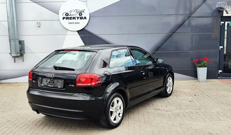 Audi A3 pilnas