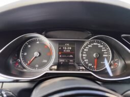 Audi A4 pilnas