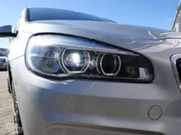 BMW 225 Active Tourer pilnas