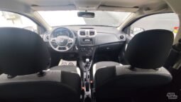 Dacia Logan pilnas