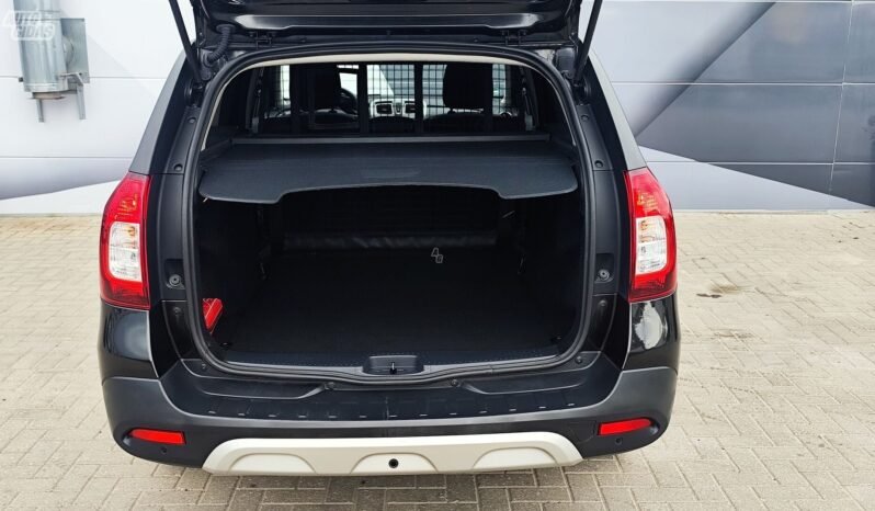 Dacia Logan pilnas