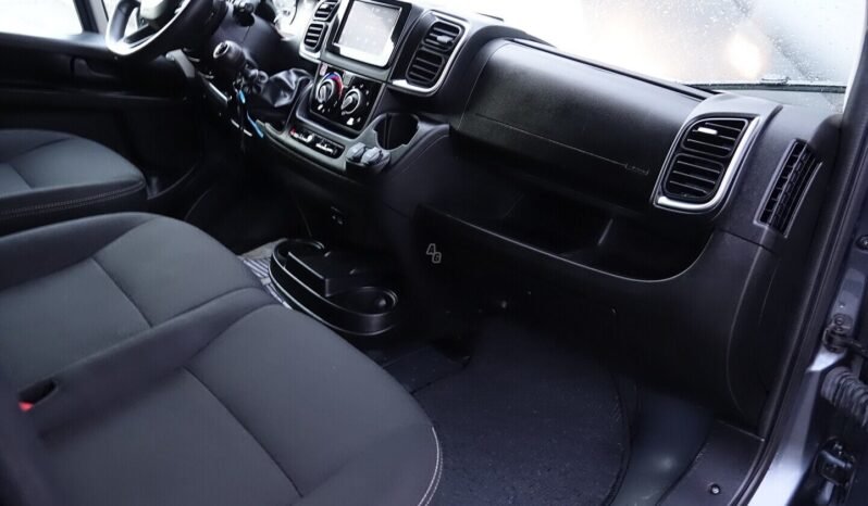 Fiat Ducato pilnas
