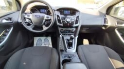 Ford Focus pilnas