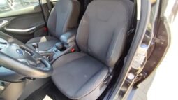 Ford Focus pilnas
