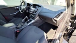 Ford Focus pilnas