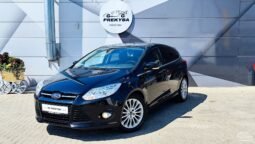 Ford Focus pilnas