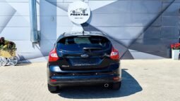 Ford Focus pilnas