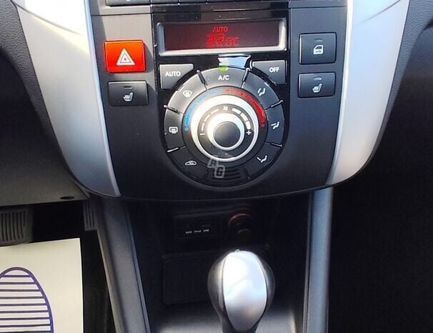 Kia Venga pilnas