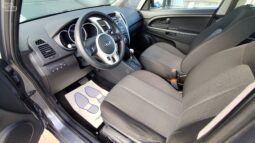 Kia Venga pilnas