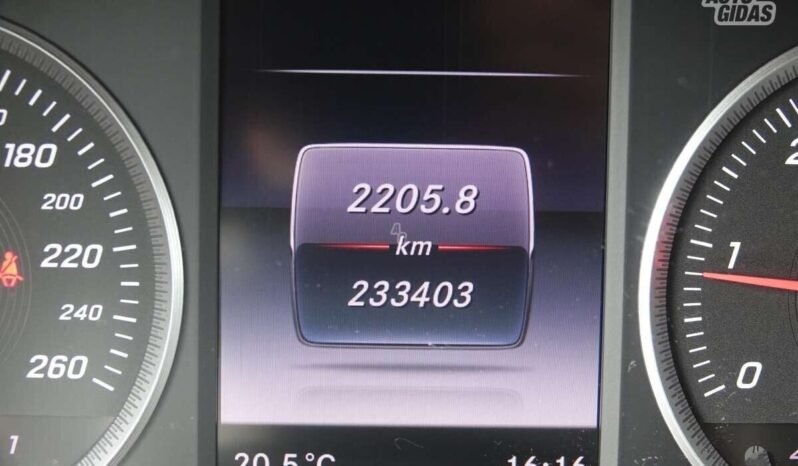 Mercedes-Benz C 180 pilnas