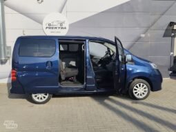 Nissan NV200 pilnas