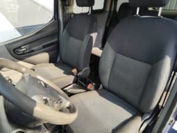 Nissan NV200 pilnas