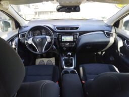 Nissan Qashqai pilnas