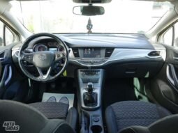 Opel Astra pilnas