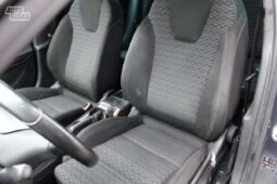Opel Astra pilnas