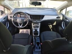 Opel Astra pilnas
