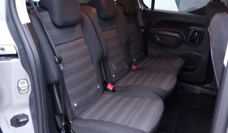 Opel Combo pilnas
