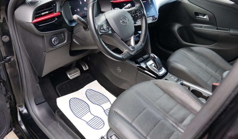 Opel Corsa pilnas