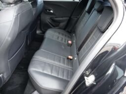 Opel Corsa pilnas
