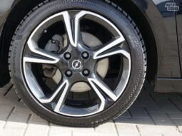Opel Corsa pilnas