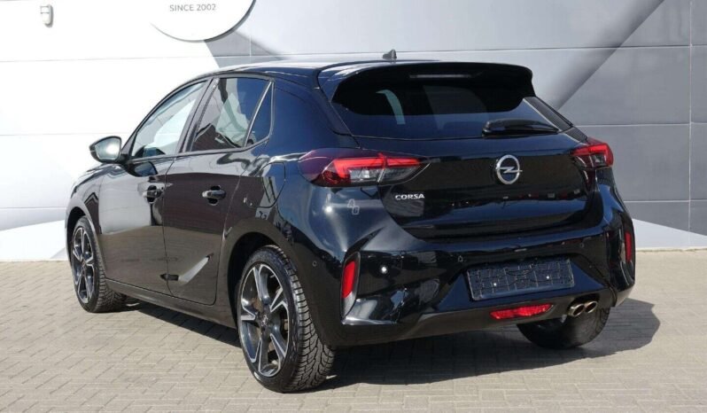 Opel Corsa pilnas