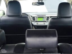 Toyota RAV4 pilnas