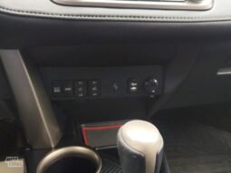 Toyota RAV4 pilnas