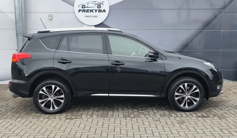 Toyota RAV4 pilnas