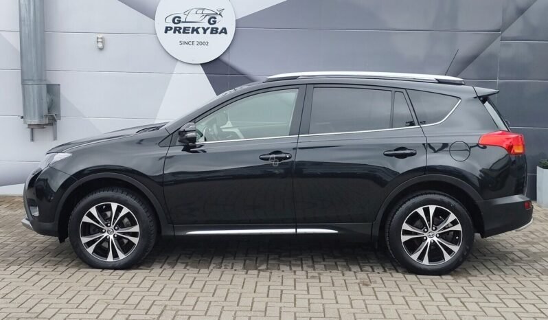 Toyota RAV4 pilnas