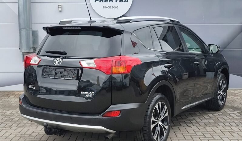 Toyota RAV4 pilnas