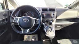 Toyota Verso-S pilnas