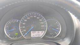 Toyota Yaris pilnas