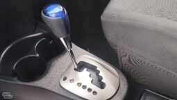 Toyota Yaris pilnas