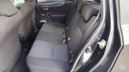 Toyota Yaris pilnas