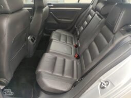 Volkswagen Golf pilnas