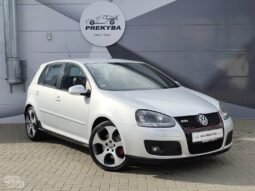 Volkswagen Golf pilnas