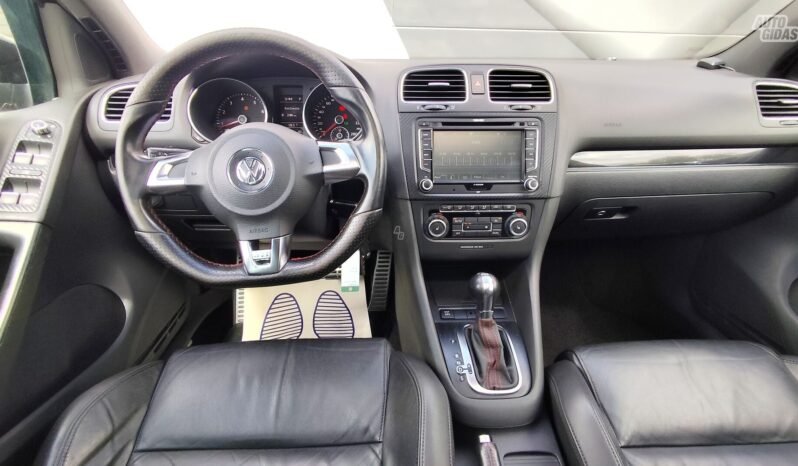 Volkswagen Golf pilnas