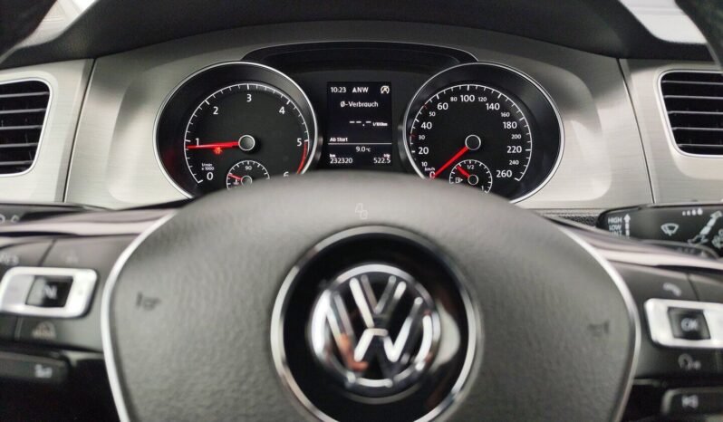 Volkswagen Golf pilnas